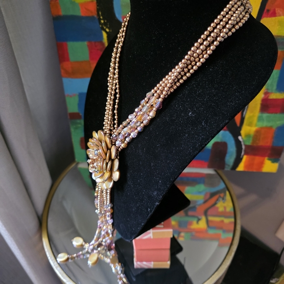 Joan Rivers Elegant Gold and Floral Necklace - Picture 3 of 8